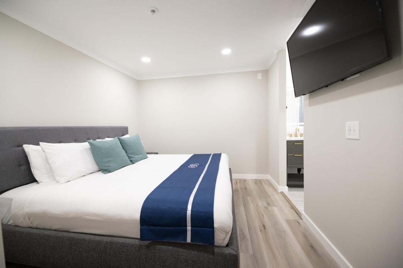 Omeo Suites อัลฮามบรา ภายนอก รูปภาพ